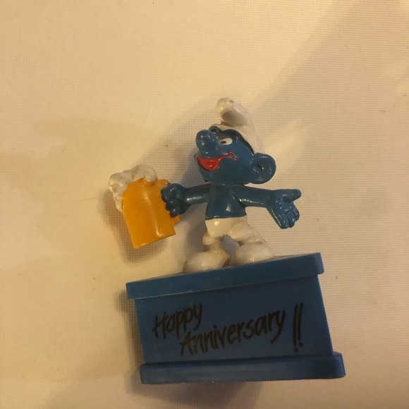 Vintage Happy Anniversary Smurf cheers with Beer - Picture 6 of 10